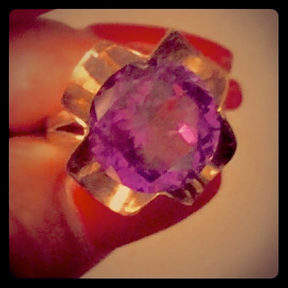 Solid gold 14k antique gorgeous stone